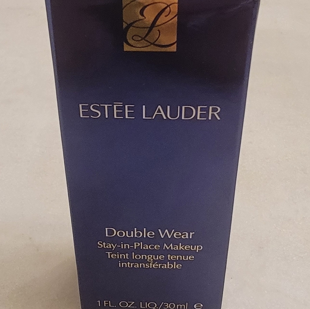 Estee Lauder Double Wear Foundation Cool Vanilla